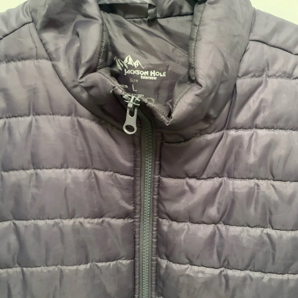 Vest - Picture 3 of 3